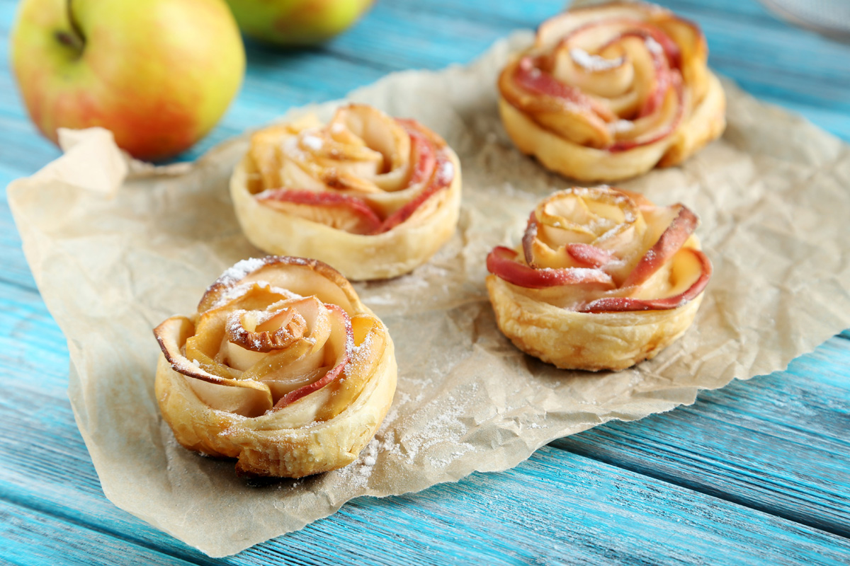 Rosas de manzana con pasta hojaldrada